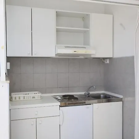 6857b شقة Tučepi